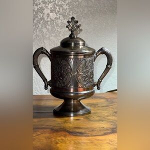 Antique Victorian James W. Tufts Boston Quadruple Plate Vase Goblet Urn